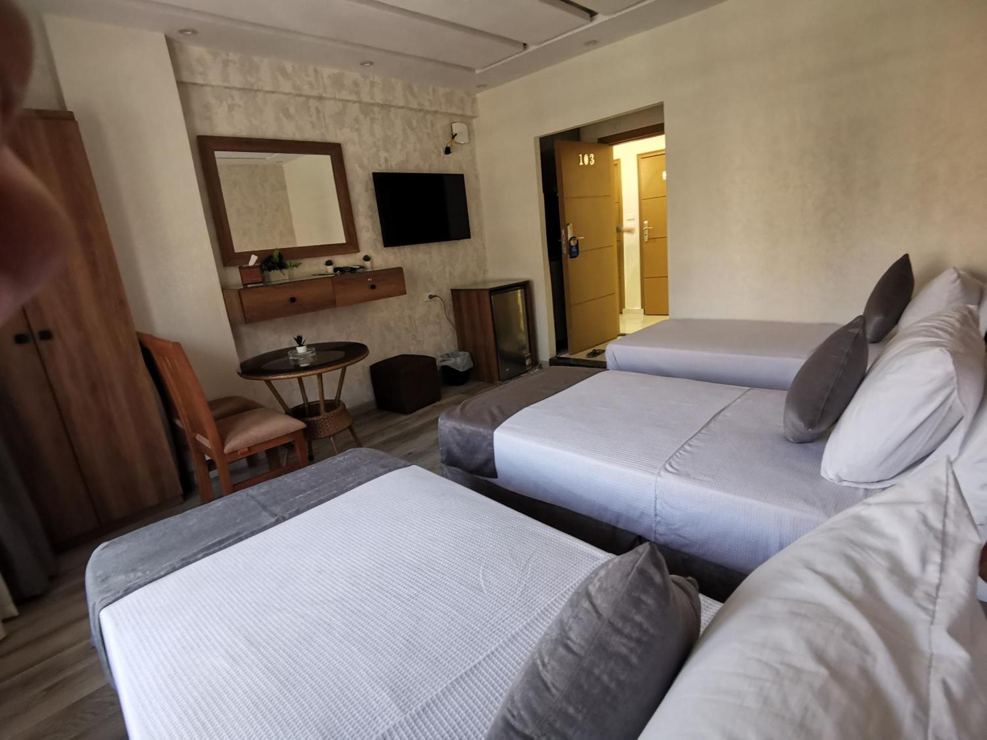 Swiss Hotel Downtown Кайро Екстериор снимка