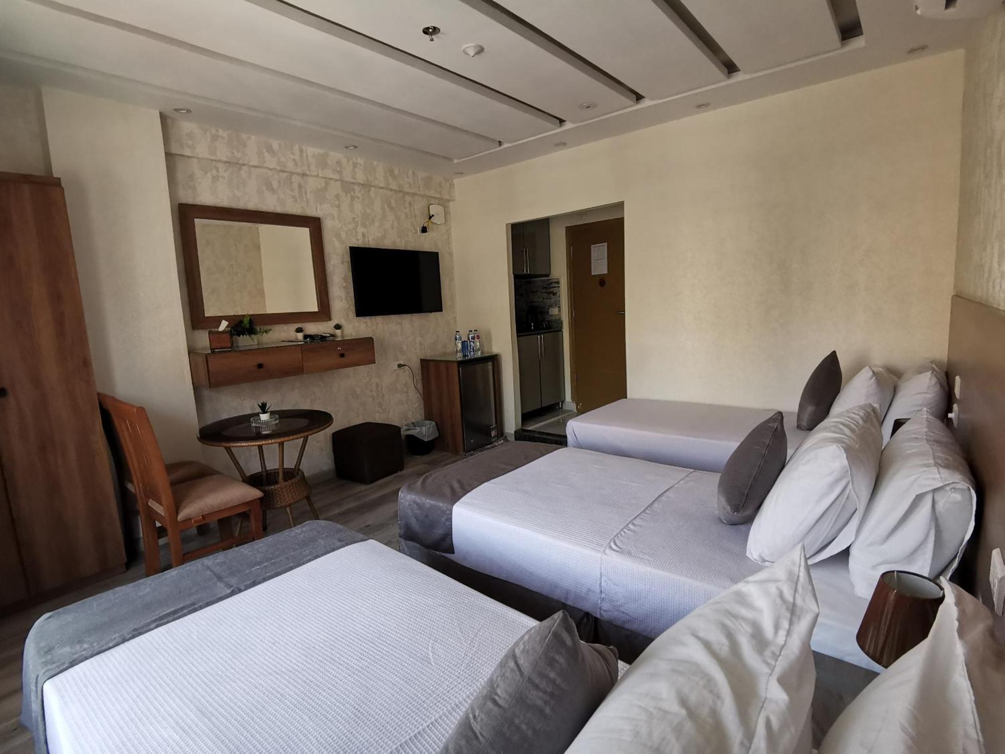 Swiss Hotel Downtown Кайро Екстериор снимка